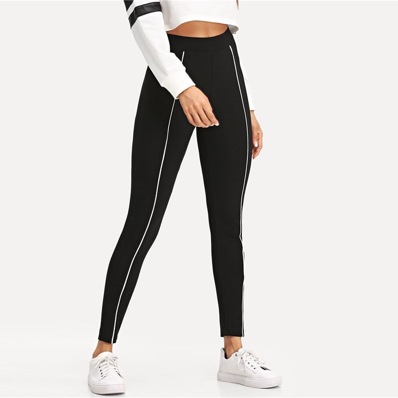 High-Waist Black Striped Capri Leggings